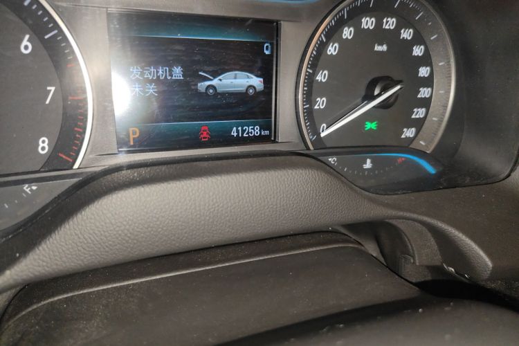 别克 英朗 2021款 改款 典范 1.5L 自动精英型中控内饰15