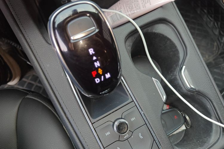 凯迪拉克XT4 2021款 28T 两驱技术型中控内饰18