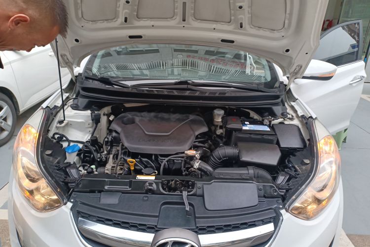 现代 朗动 2015款 1.6L 自动领先型局部细节24