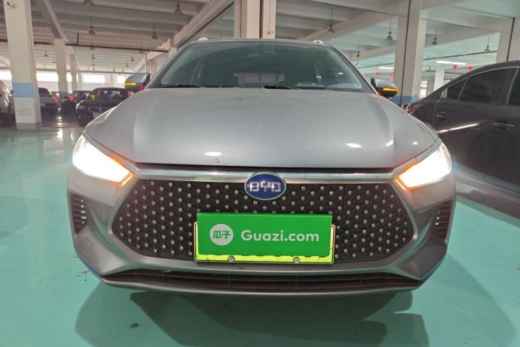 比亚迪e2 2021款 豪华型车身外观2