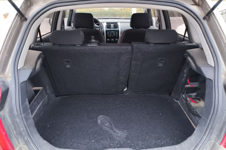 长安CX20 2014款 1.4L 手动运动版 国V机舱底盘23