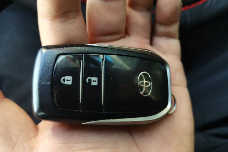 丰田 RAV4荣放 2019款 2.0L CVT两驱风尚X限量版 国VI中控内饰11