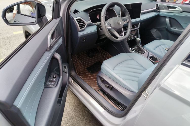 大众 途岳 2024款 300TSI 两驱月尊版中控内饰20