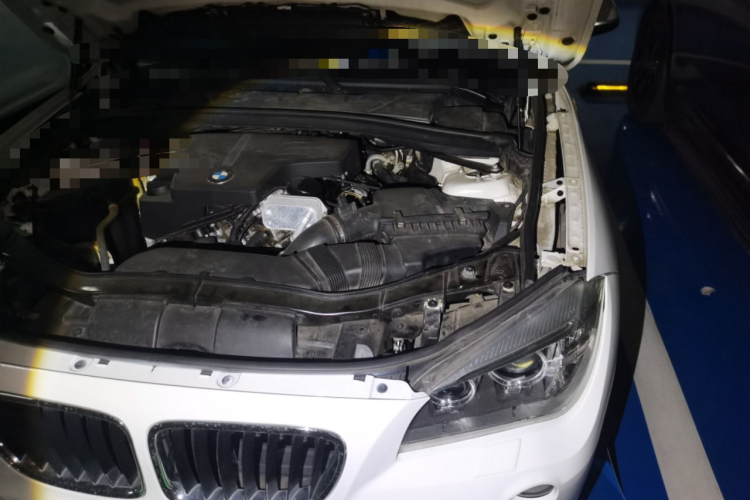 宝马X1 2014款 sDrive18i 领先型局部细节9007