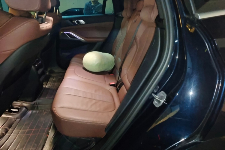 宝马X6 2022款 xDrive30i M运动套装中控内饰21