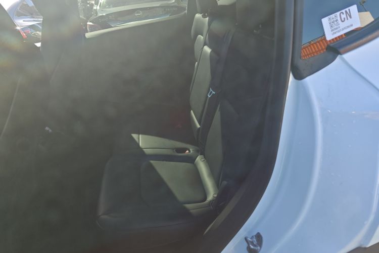 特斯拉 Model Y 2023款 后轮驱动版中控内饰21