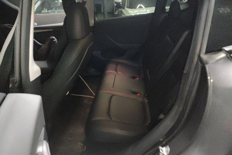 特斯拉 Model Y 2021款 长续航全轮驱动版 3D7中控内饰21