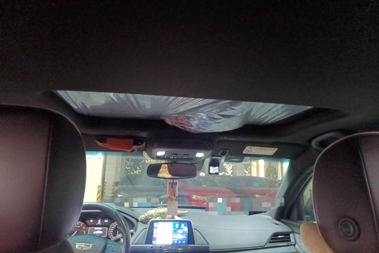 凯迪拉克CT4 2021款 28T 尊贵型中控内饰22