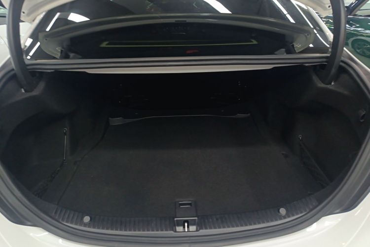 奔驰C级 2018款 C 200 L 运动版局部细节23