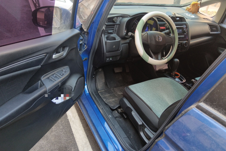 本田 飞度 2016款 1.5L LXS CVT舒适天窗版中控内饰20