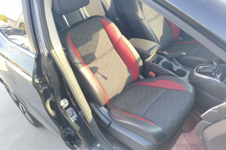 日产 逍客 2017款 2.0L CVT豪华版 国V局部细节41