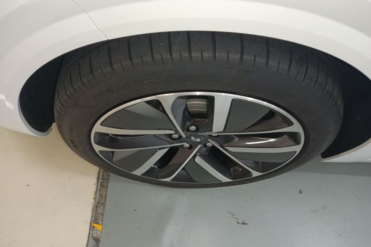 理想汽车 理想L6 2024款 Max车身外观6007