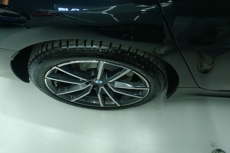 宝马3系 2022款 320Li M运动套装车身外观6008