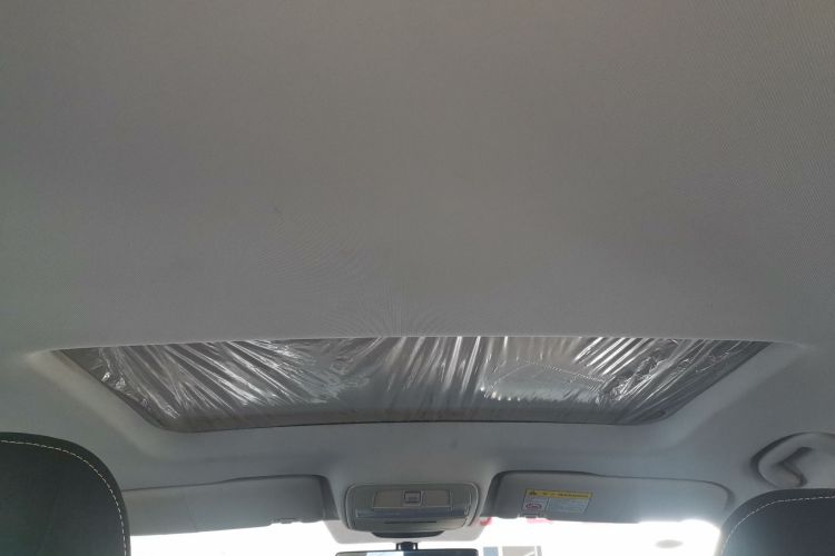 荣威i5 2021款 1.5L CVT铂金版中控内饰22