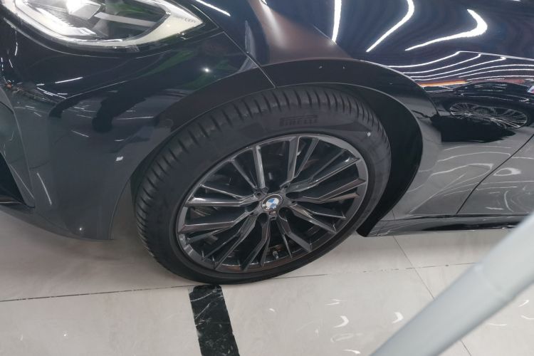 宝马3系 2022款 改款 325Li M运动曜夜套装车身外观6007