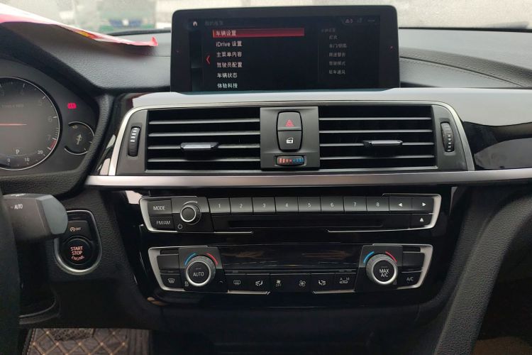 宝马3系 2018款 320Li 领先型M运动套装中控内饰16