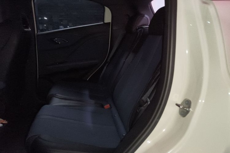 比亚迪 海鸥 2025款 305km 自由版中控内饰7004