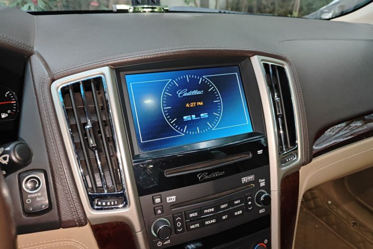 凯迪拉克 SLS赛威 2012款 2.0T 舒适型中控内饰16