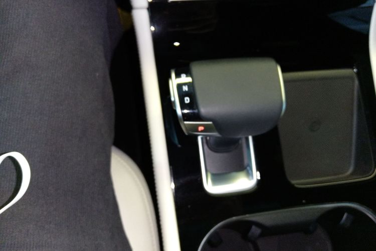 理想汽车 理想ONE 2021款 增程6座版中控内饰18