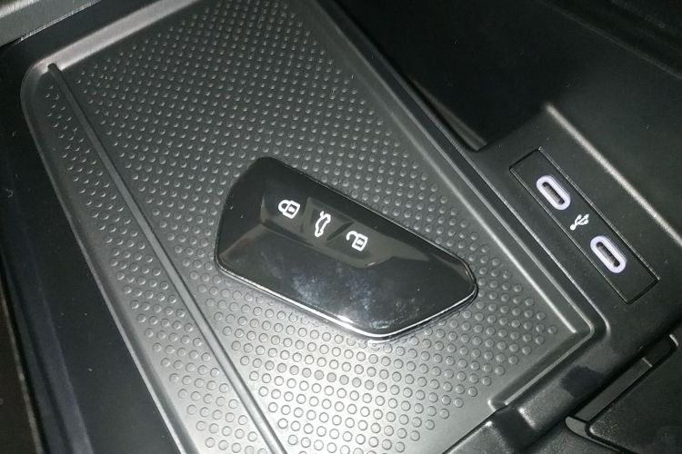 大众 ID.4 X 2024款 纯净智享版中控内饰7001