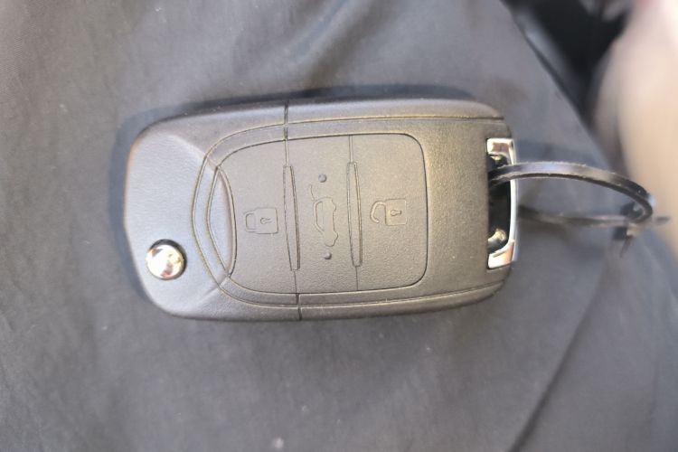 五菱汽车 宏光MINIEV 2025款 四门版 进阶款中控内饰11