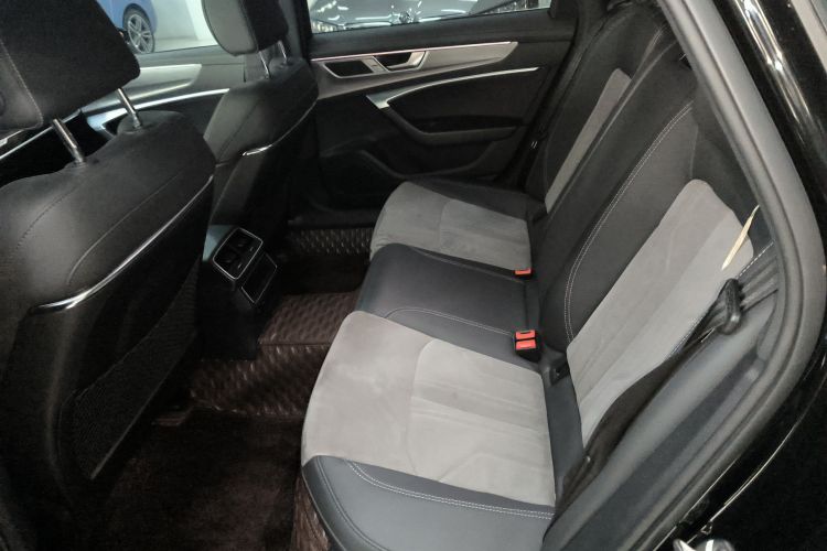 奥迪A6L 2023款 40 TFSI 豪华动感型中控内饰21