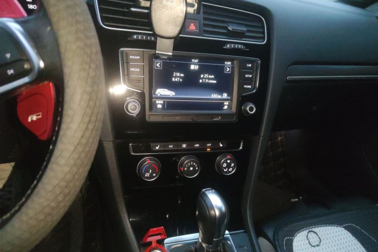 大众 高尔夫 2017款 280TSI 自动R-Line百万辆纪念版中控内饰16