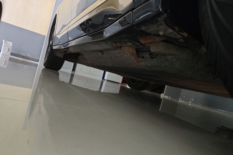 哪吒汽车 2023款 哪吒U-Ⅱ 挑战版 500 U秀 磷酸铁锂局部细节9001