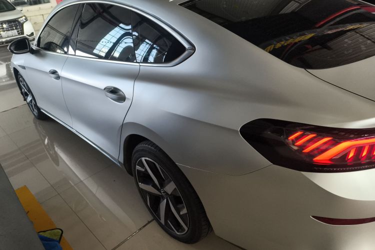 大众 2022款 凌渡L 280TSI DSG酷辣版车身外观4