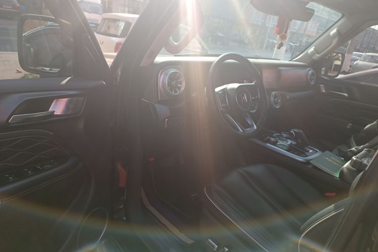 坦克300 2021款 越野版 2.0T 征服者中控内饰20