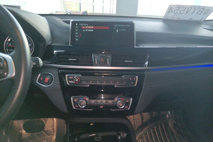 宝马X2(进口) 2018款 sDrive25i 领先型M越野套装 国V局部细节16