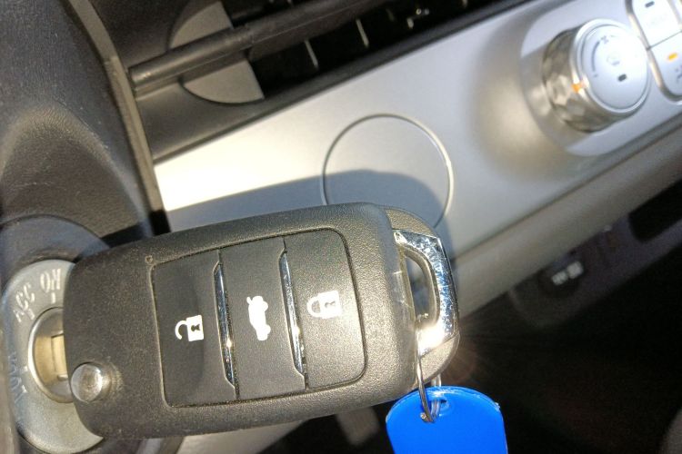 长安启源 长安Lumin 2022款 301km 蜜甜款中控内饰11