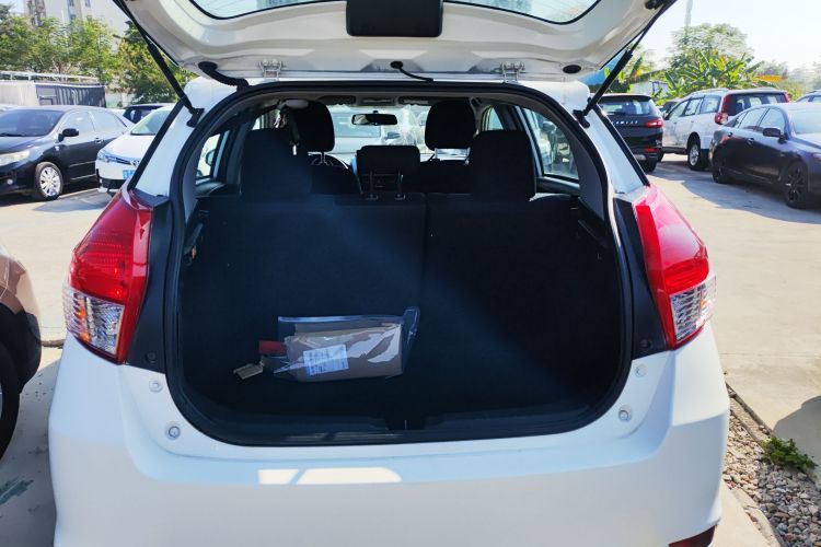 丰田 YARiS L 致炫 2014款 1.5G 自动炫动版局部细节23