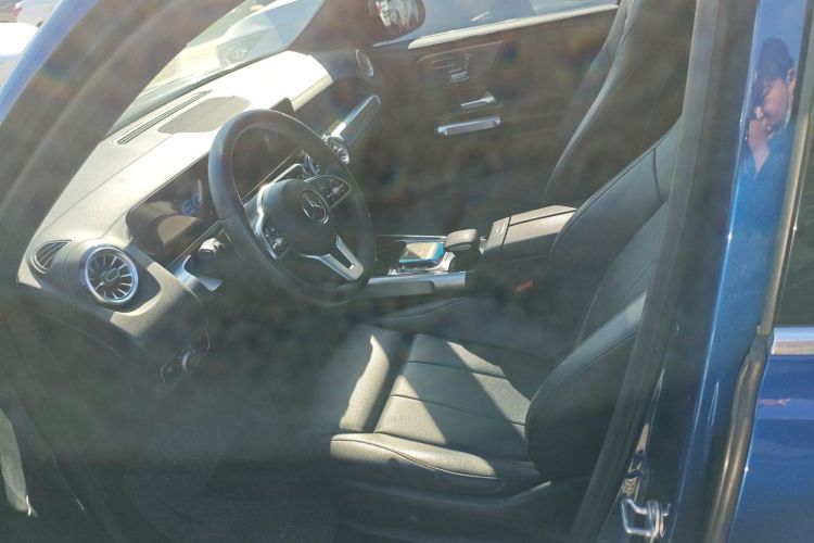 奔驰EQB 2022款 EQB 260局部细节19