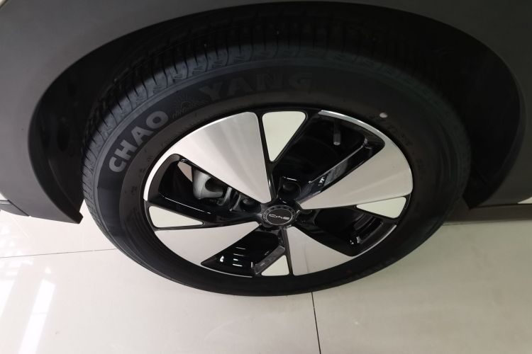 比亚迪 海豚 2023款 420km 时尚版车身外观6008