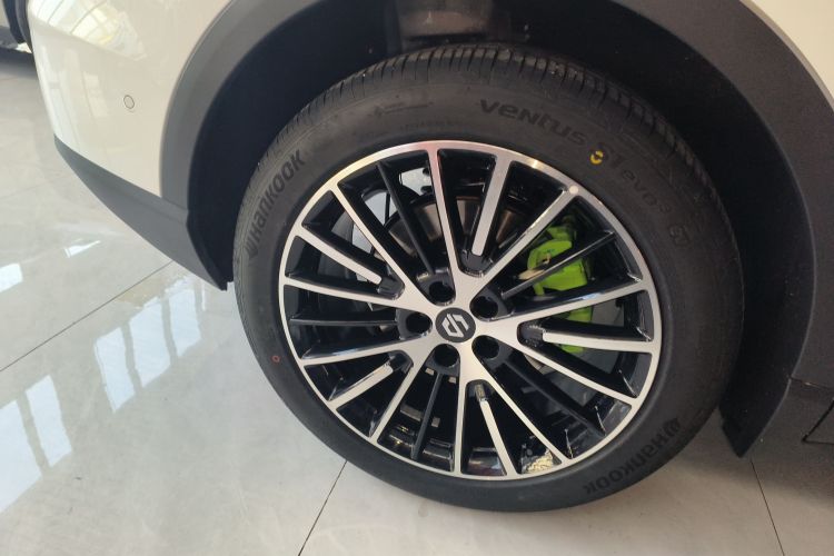 零跑汽车 零跑C11 2026款 增程 300激光雷达智尊版车身外观6008