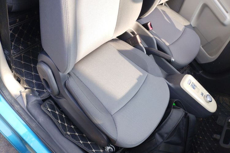 长安启源 长安Lumin 2022款 210km 香甜款局部细节41