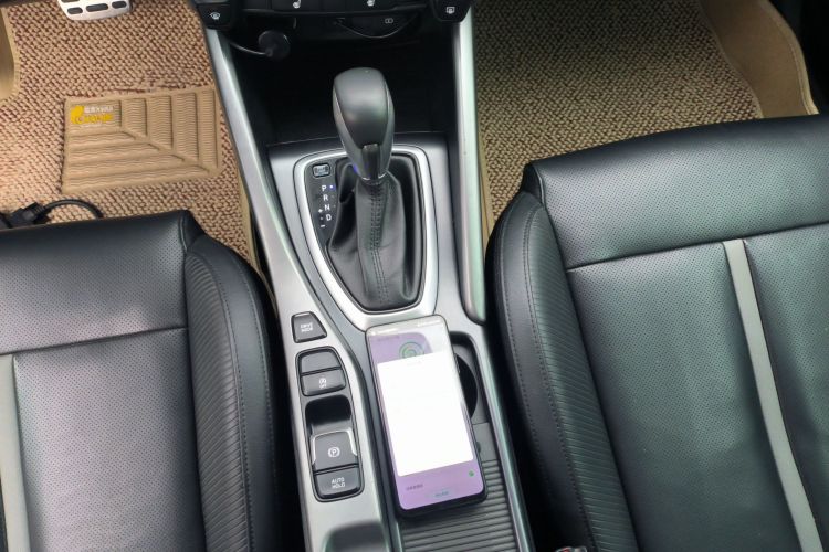 现代 菲斯塔 2019款 280TGDi 智速版 国VI中控内饰18