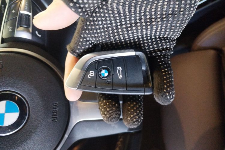 宝马1系 2019款 118i M运动套装中控内饰11