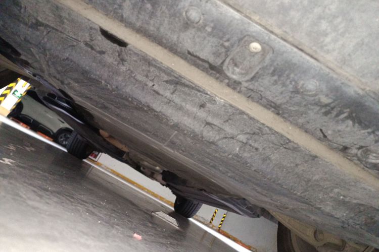 奥迪Q5 2015款 40 TFSI 技术型局部细节9008