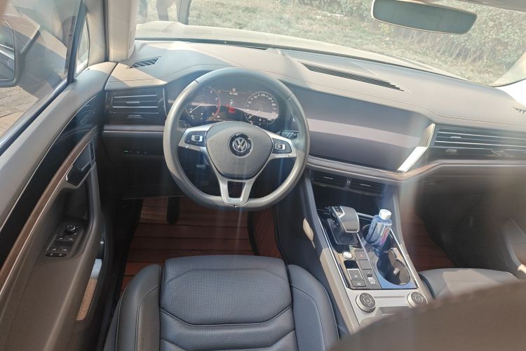 大众 途锐 2019款 3.0TSI 锐锋版 国VI中控内饰13