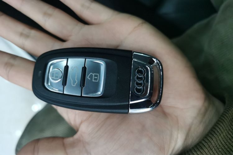 奥迪A5 2013款 Coupe 40 TFSI中控内饰7001