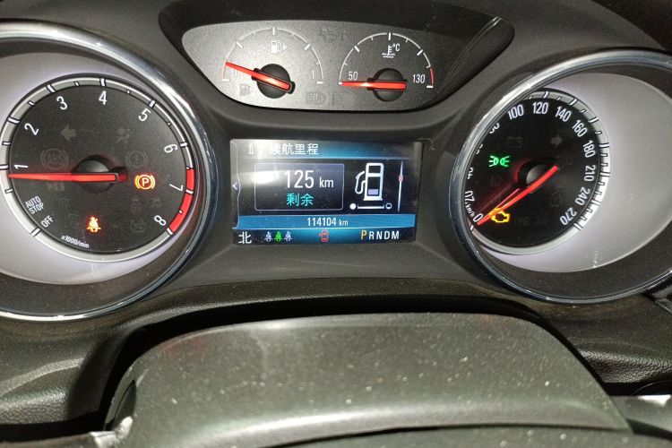 别克 君威 2019款 20T 精英型 国V中控内饰15