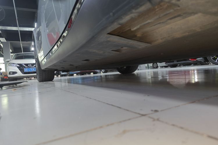 小鹏P7 2020款 670N局部细节9002