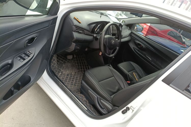 丰田 YARiS L 致炫 2016款 改款 1.5E CVT魅动版中控内饰20