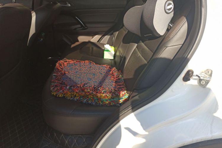 广汽传祺 传祺GS4 2017款 235T 自动两驱豪华智联版中控内饰21