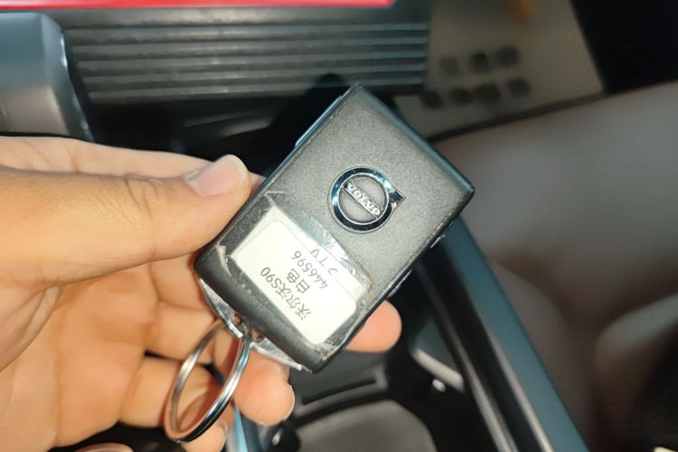 沃尔沃S90 2025款 B5 智逸豪华版中控内饰7001