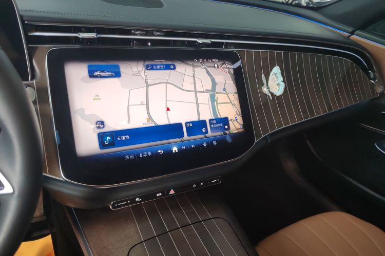 奔驰E级 2025款 E 300 L 时尚型中控内饰16