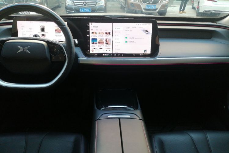 小鹏P7 2022款 586G中控内饰16