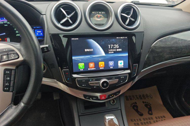 比亚迪S7 2017款 2.0T 自动豪华型中控内饰16